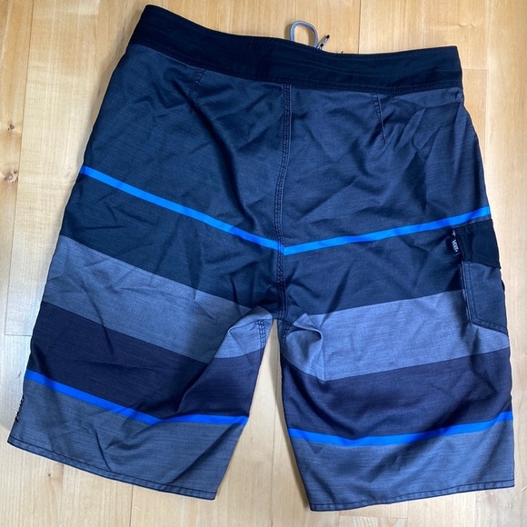 VANS | swim shorts - Picture 2 of 5